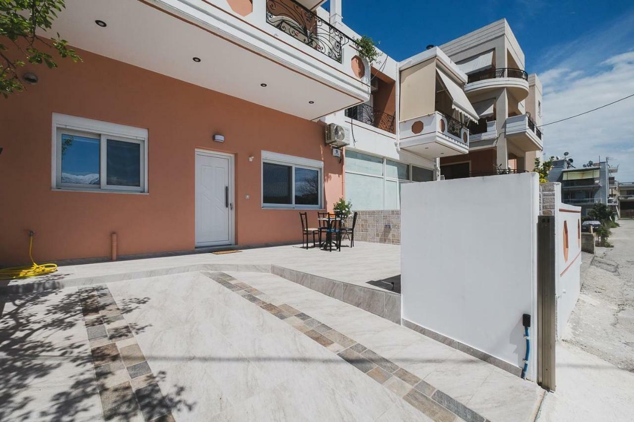Spacious Home With Parking 干尼亞 外观 照片