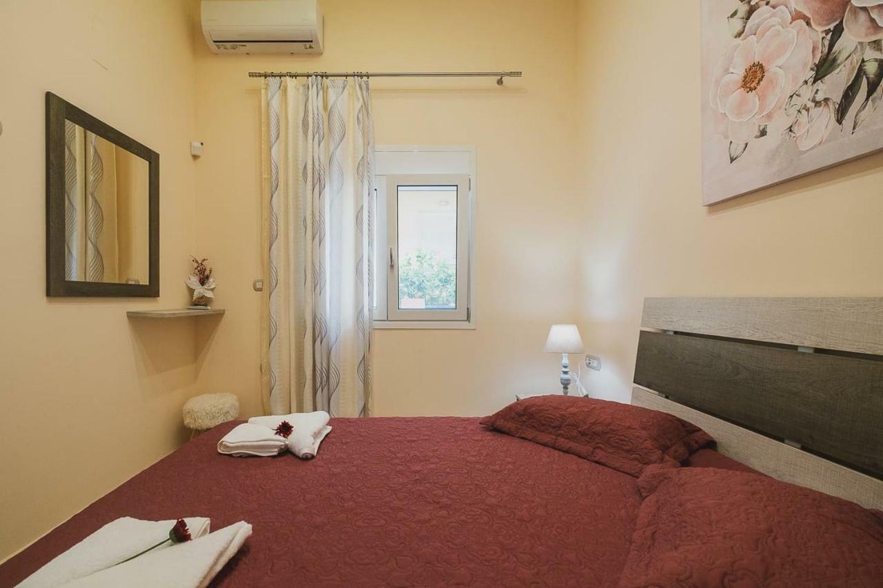 Spacious Home With Parking 干尼亞 外观 照片